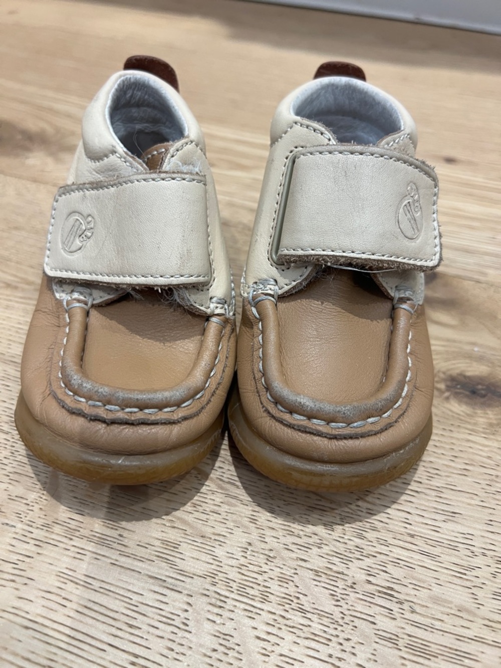 Naturino size 20 baby cocoon shoes